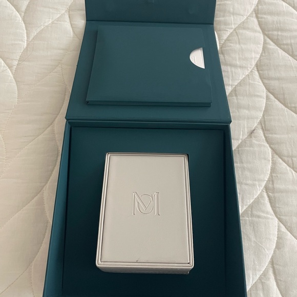 Melanie Casey silhouette box NWT - Picture 7 of 7